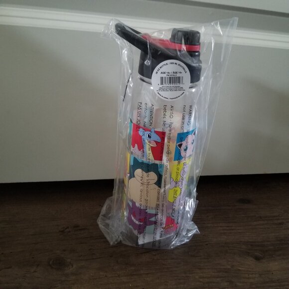 Pokemon 32 oz. Water Bottle - Picture 3 of 12